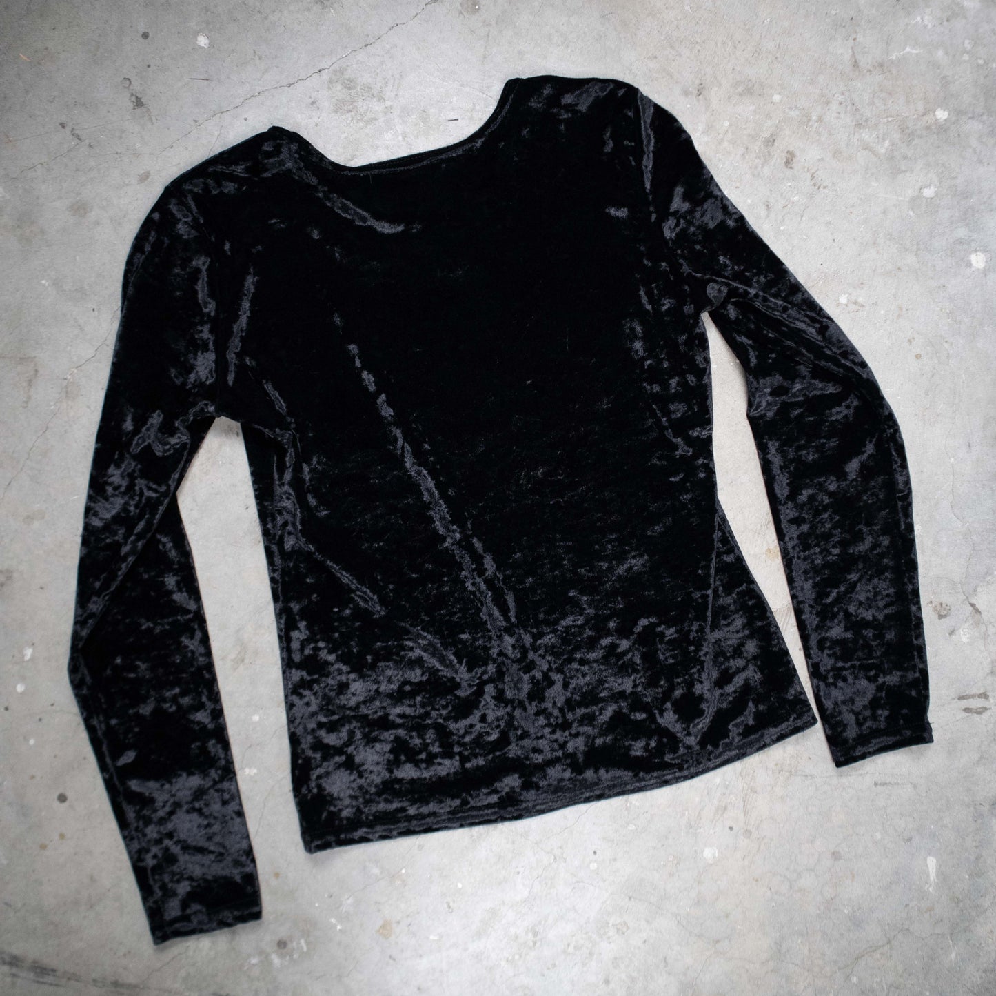 Patty Black Velvet Longsleeve Top